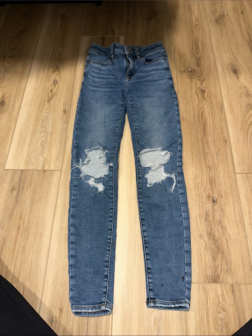 American Eagle Outfitters Women's Blue Distressed Skinny Jeans
